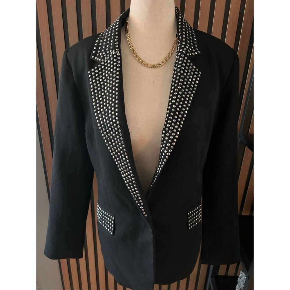 Forever 21 black beaded, blazer size medium rare Y2K stylish